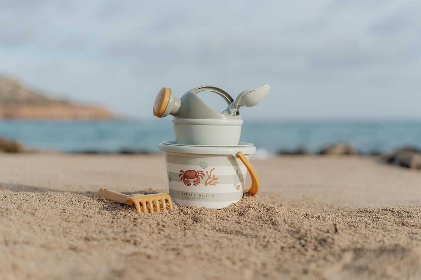 Set da spiaggia con innaffiatoio, Beach set, gioco per bambini, verde salvia a righe fantasia tartaruga e granchio, Little Dutch