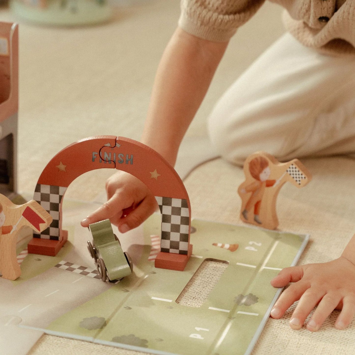 Valigetta con pista da corsa e macchinine, Play Case with racetrack, Little Dutch