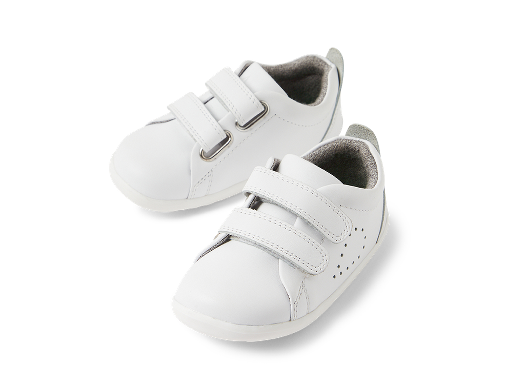 Bobux Step Up Grass Court scarpe in pelle colore optical white dai 9 mesi ai 2 anni circa