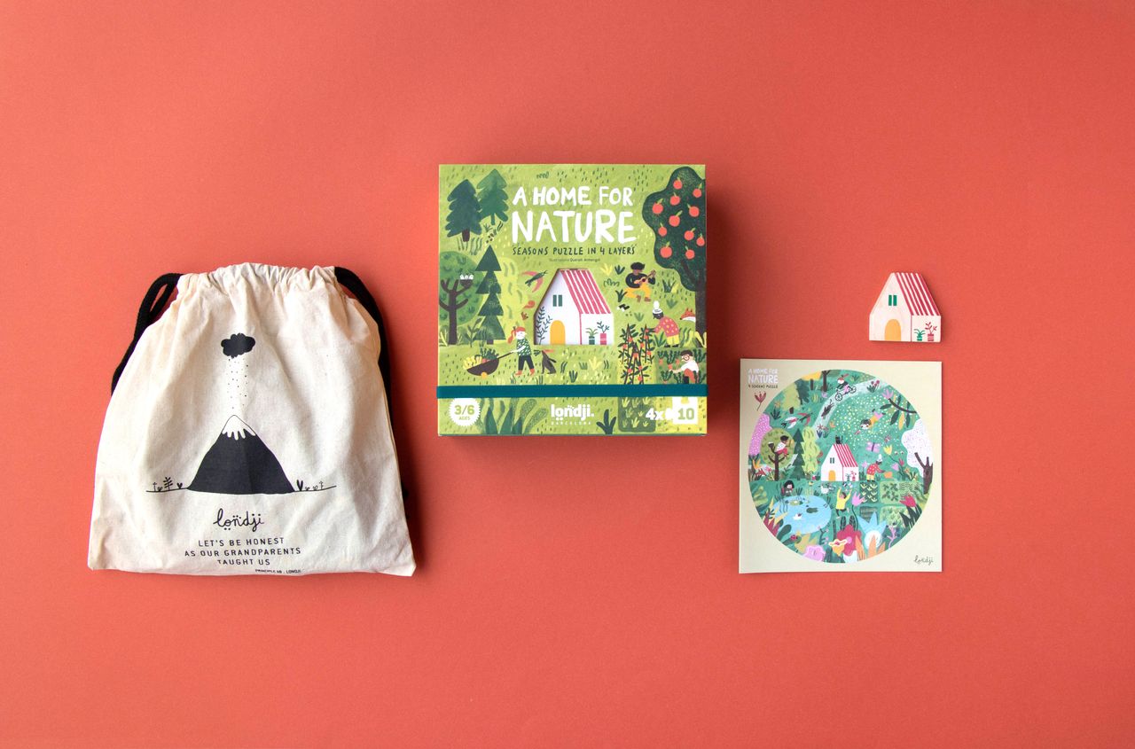Scatola Puzzle A home for nature, Sacchetto di stoffa per contenere i pezzi, puzzle assemblato versione estate e casetta di legno