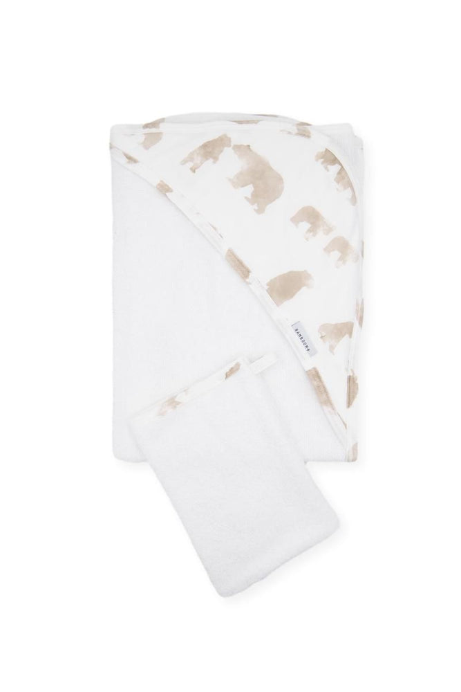 Asciugamano neonato con cappuccio e guanto da bagno, Bagno Duo Collezione Hooded Towel, Bamboom. In foto variante "Orso". Asciugamano bianco con stampa orso ocra + guanto bianco