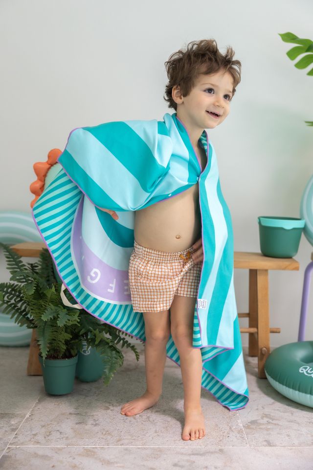 Telo mare, Play Towel in microfibra a righe turchesi e tiffany, Quut