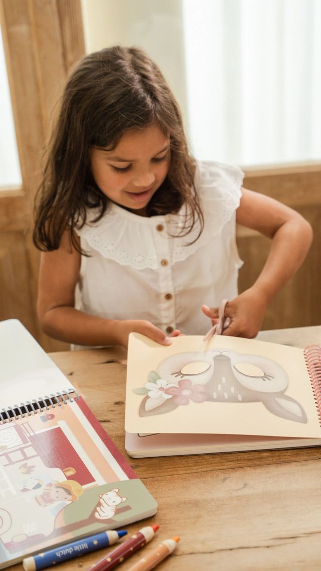 Gioco creativo, Rosa's Masks, cut & play, Little Dutch