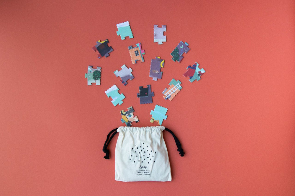 sacchetto di stoffa che contiene pezzi puzzle firefighter il pompiere