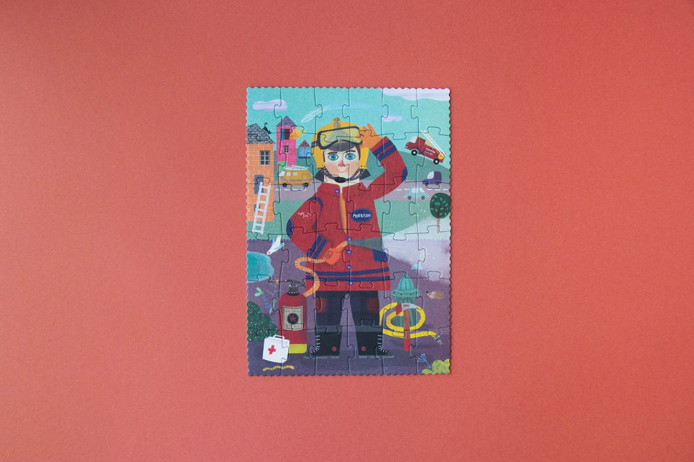 Puzzle assemblato intero firefighter il pompiere