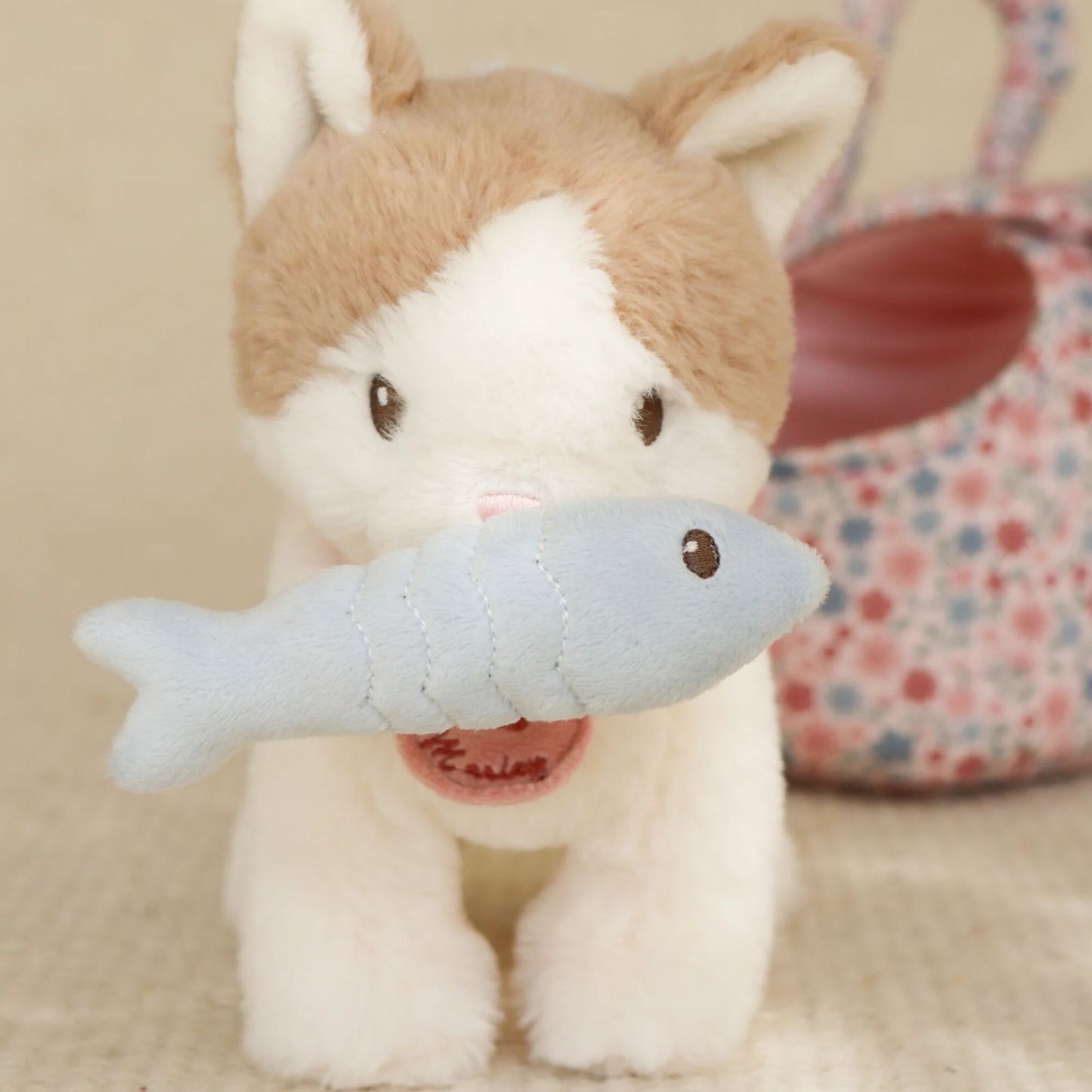 Gatto di peluche con trasportino, Plush Cat in bag, Little Dutch