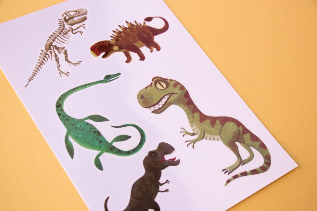 5 tatuaggi temporanei a forma di dinosauri