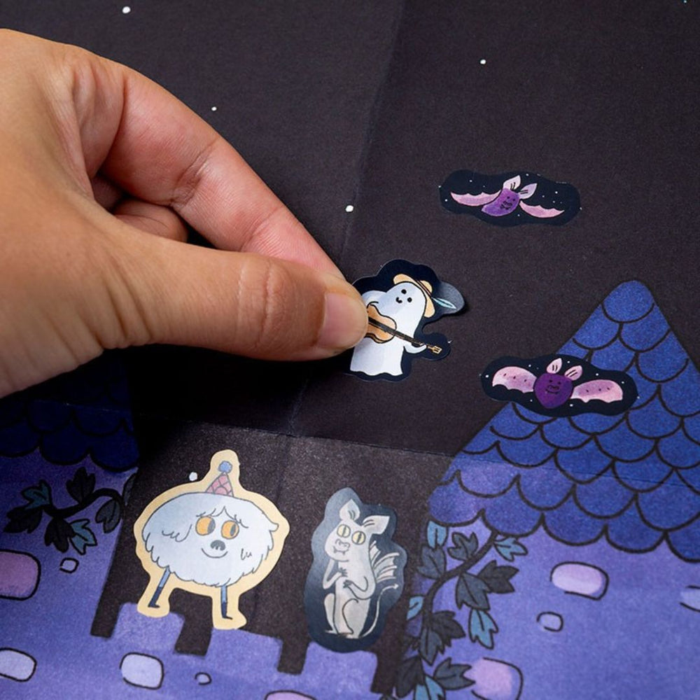 Sticker a forma di fantasma da attaccare al poster
