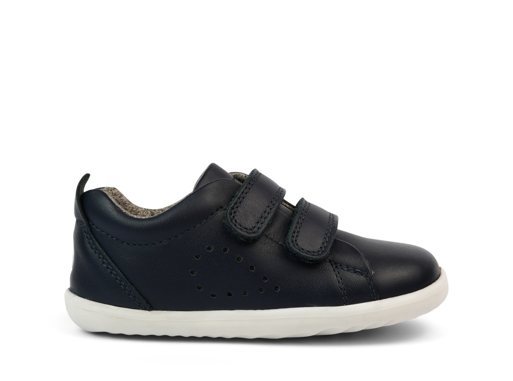 scarpa in pelle blu con due strap e suola in gomma colore bianco