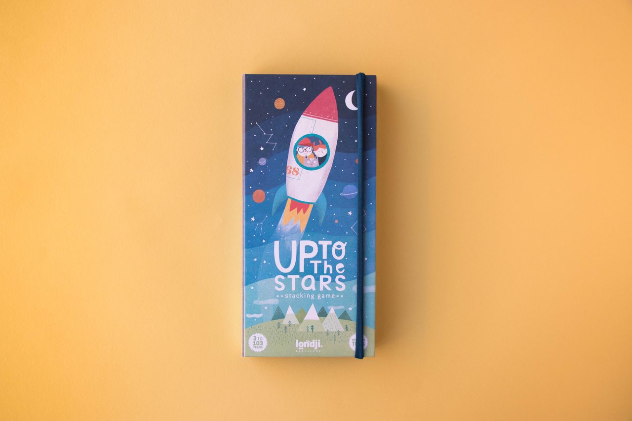 Packaging Up to the stars stacking game