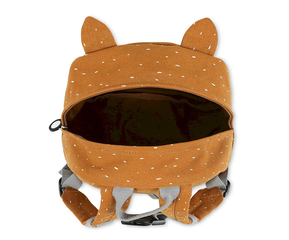 apertura dall'alto dello zaino arancione