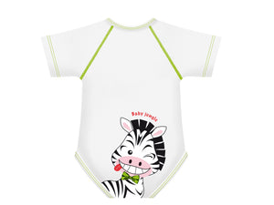 Body neonato 4 stagioni, 0-36 mesi, J Bimbi. Design: zebra - body a mezza manica bianco con cuciture verdi e stampa di una zebra sulla parte posteriore del body, in corrispondenza del sederino del bimbo. Vista posteriore del body con stampa zebra e cuciture verdi